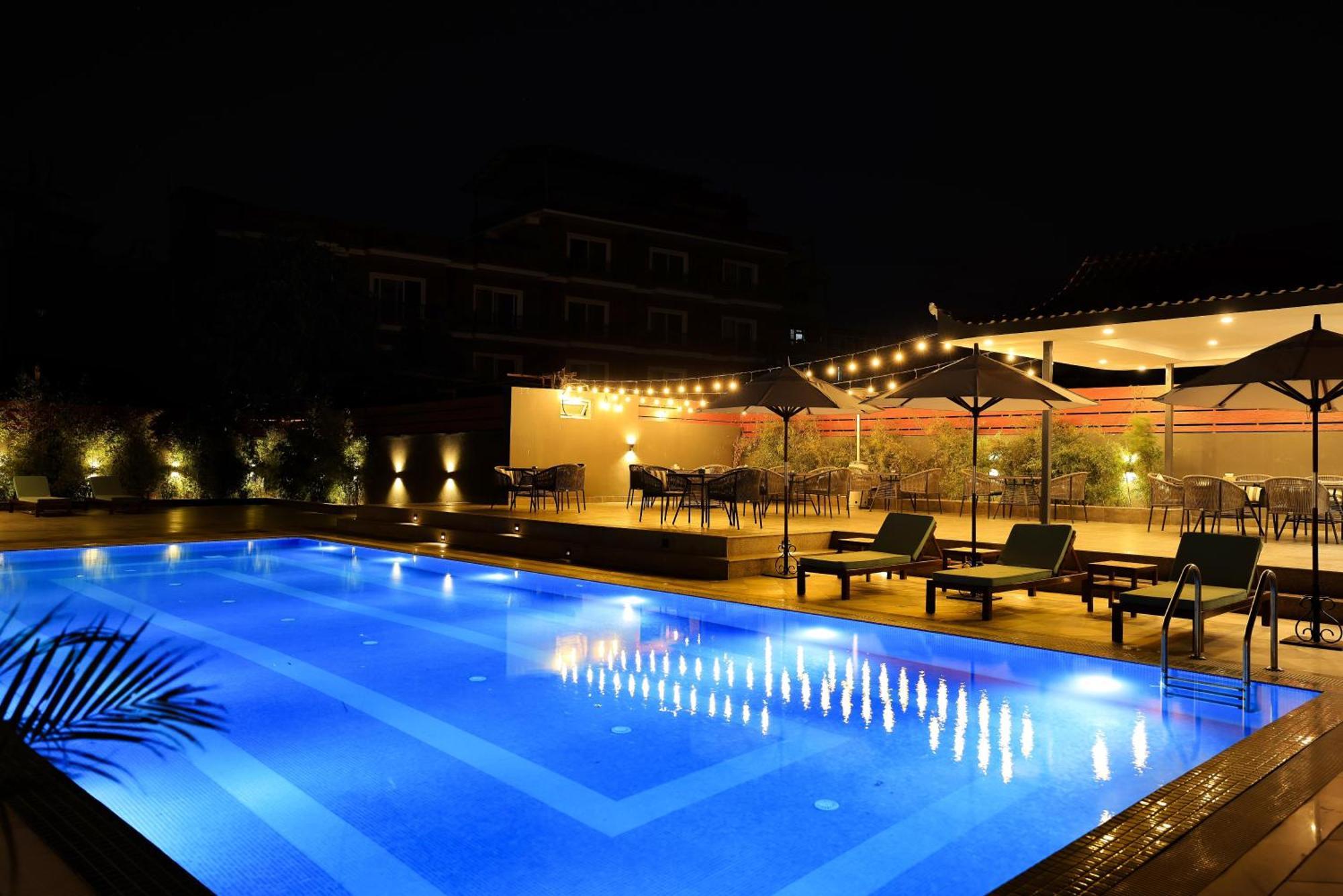 Hotel Dolmaling Catmandu Exterior foto