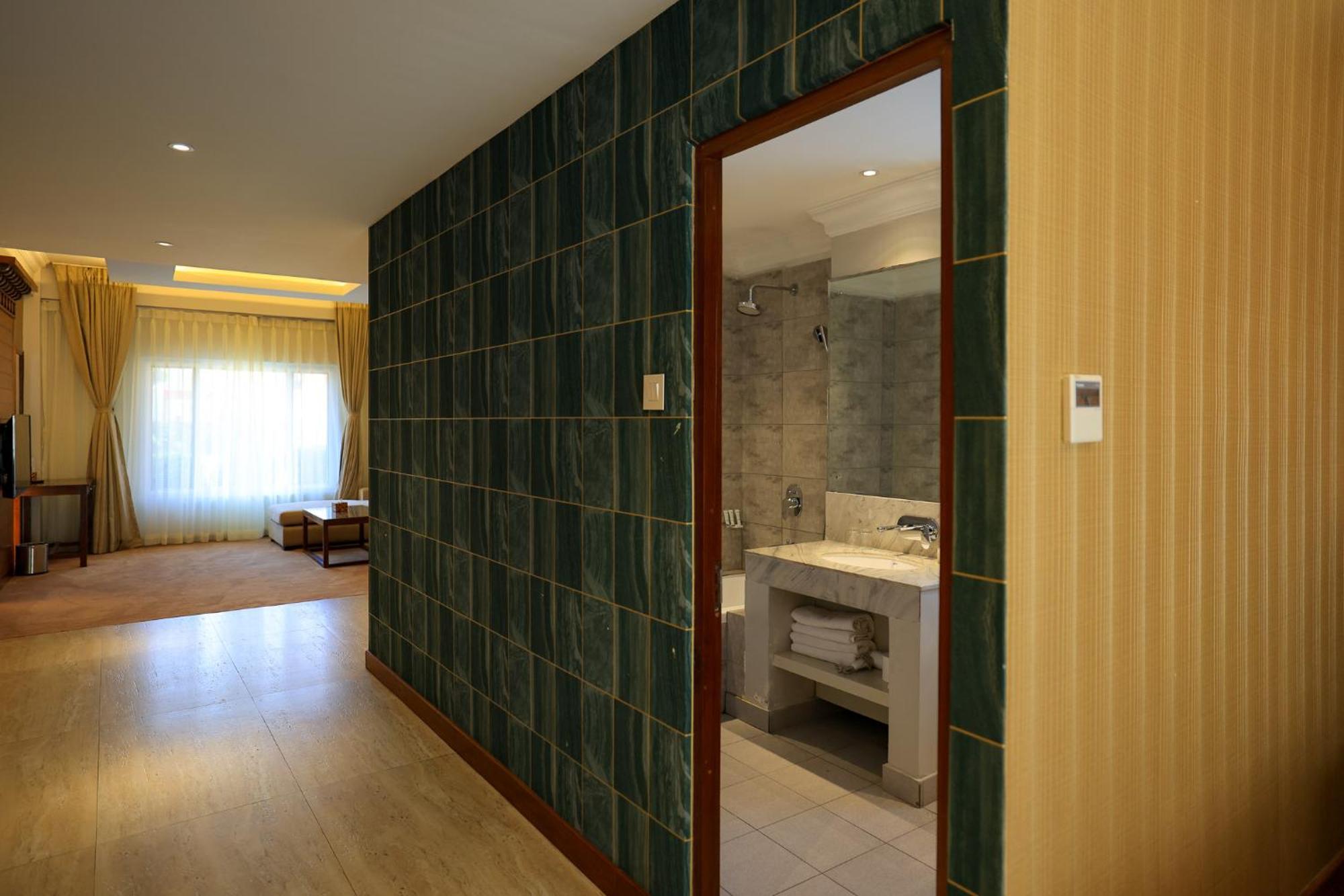 Hotel Dolmaling Catmandu Exterior foto
