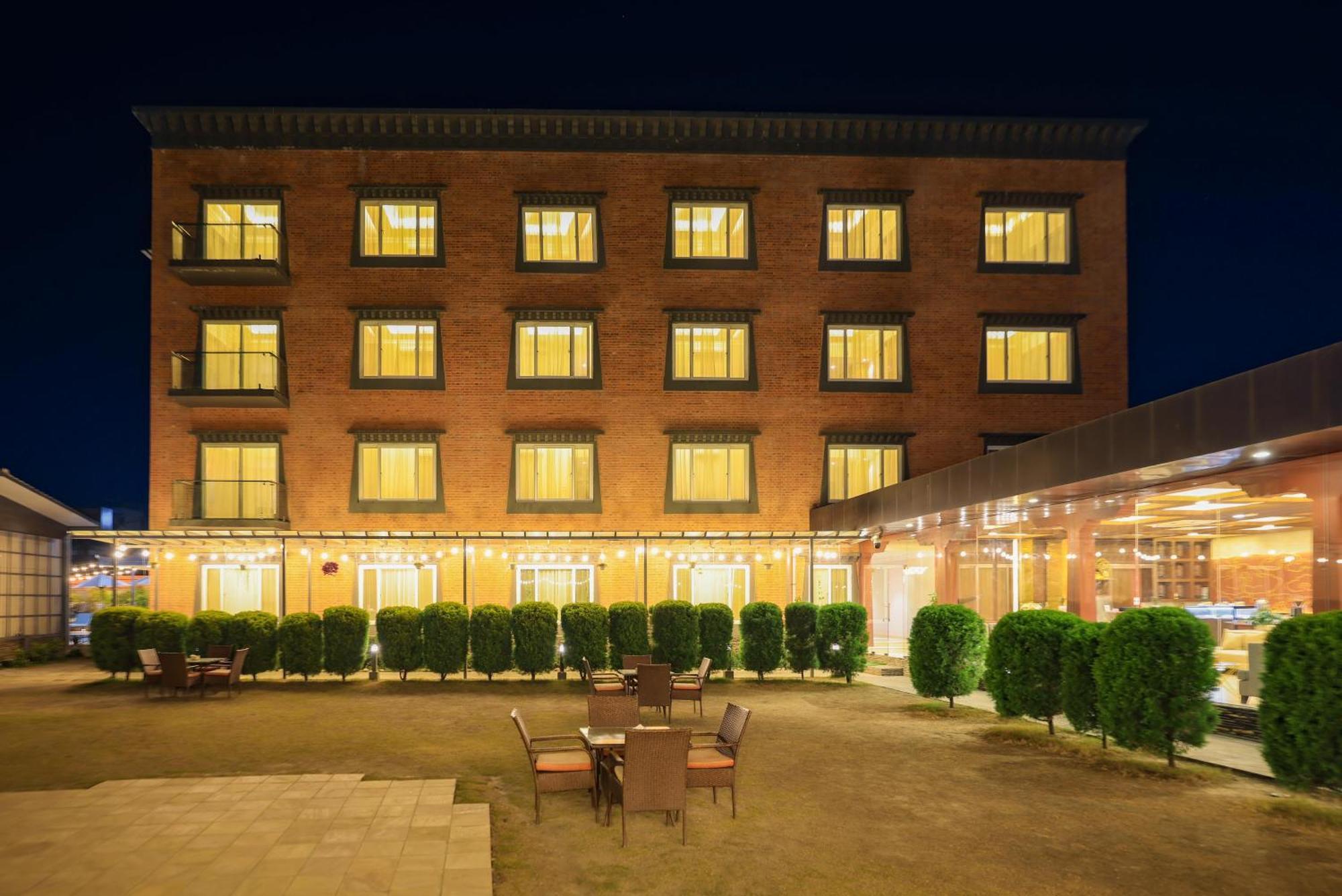 Hotel Dolmaling Catmandu Exterior foto