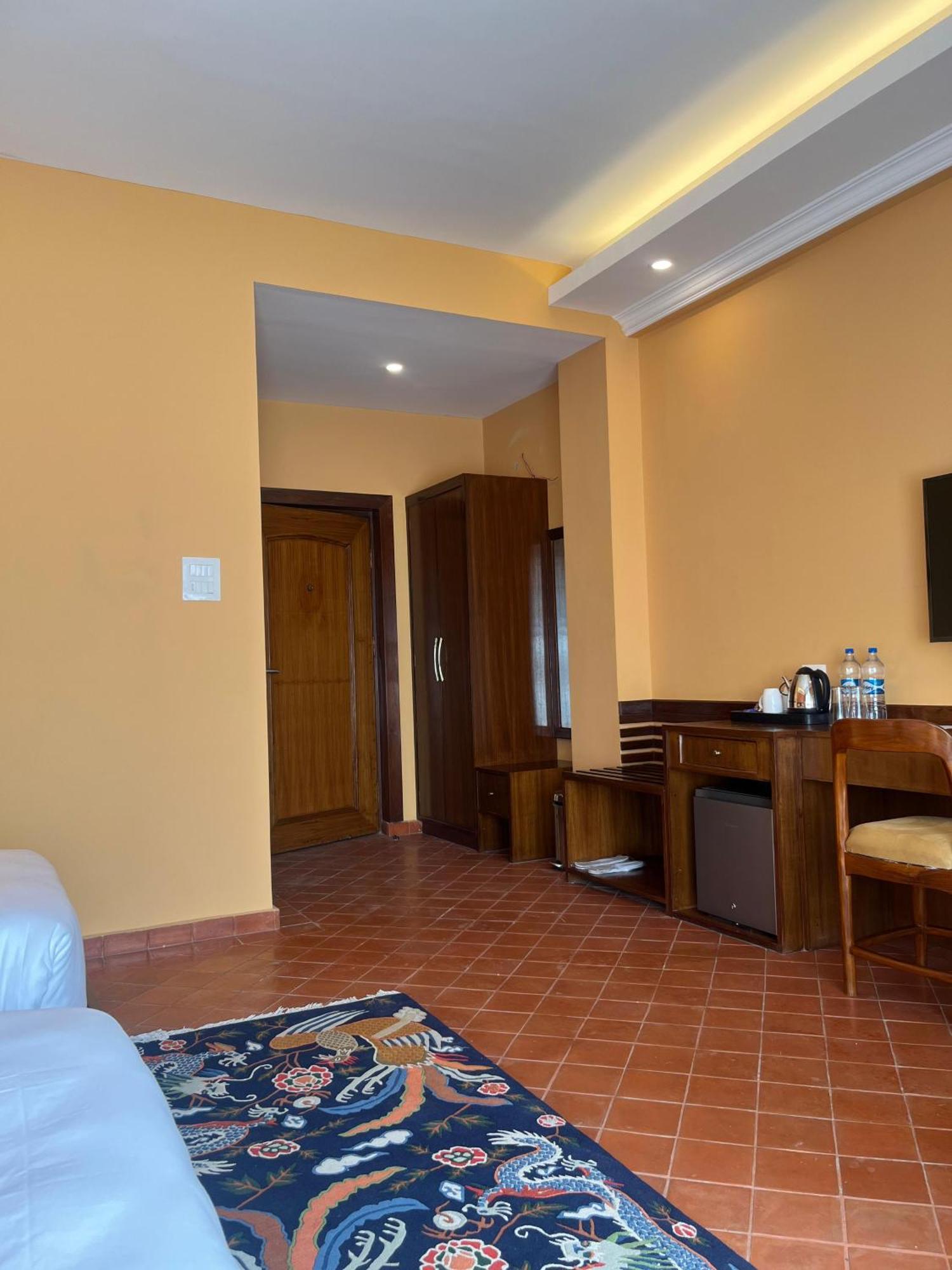 Hotel Dolmaling Catmandu Exterior foto